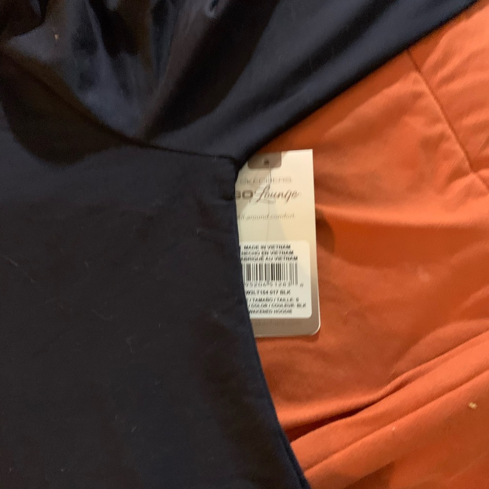 Brand new pullover